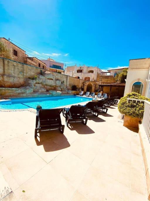 Velver Mansion, Malta - Luxury Villa With Pool 纳克萨 外观 照片